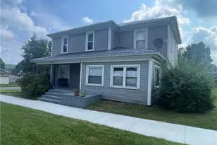 40 Lake St, Stoneboro, PA 16153 - Photo 1