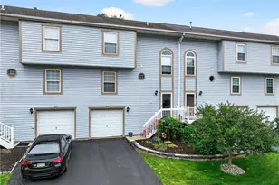 847 Sunset Cir, Cranberry Township, PA 16066 - Photo 1