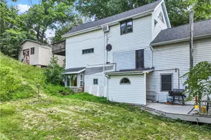 238 W State St, Oakdale, PA 15071 - Photo 29