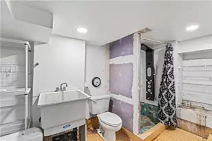 238 W State St, Oakdale, PA 15071 - Photo 23