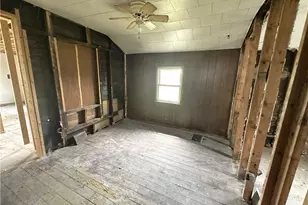 8 1/2 Apple St, Uniontown, PA 15401 - Photo 7