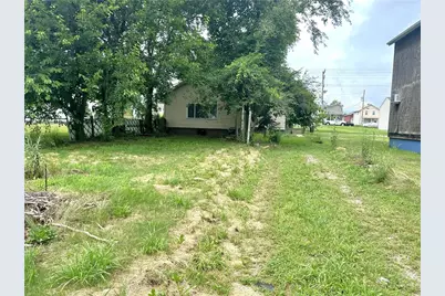 8 1/2 Apple Street, Uniontown, PA 15401 - Photo 3