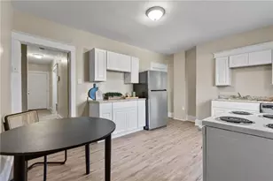 6523 Dean St, Lincoln Larimer, PA 15206 - Photo 5