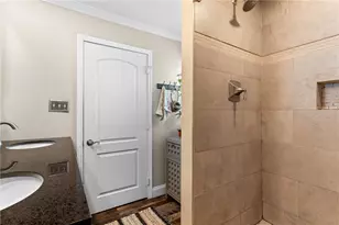 115 W Grandview Ave, Zelienople, PA 16063 - Photo 19