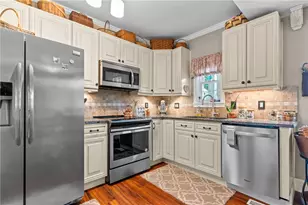 115 W Grandview Ave, Zelienople, PA 16063 - Photo 7