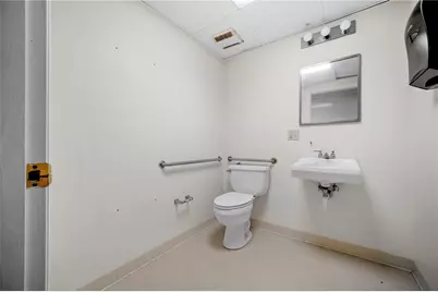 422 6th St, Monessen, PA 15062 - Photo 31