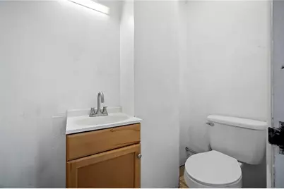 422 6th St, Monessen, PA 15062 - Photo 21