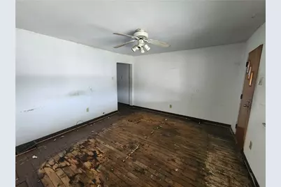 519 Greensburg Pike, North Versailles, PA 15137 - Photo 7