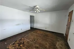 519 Greensburg Pike, North Versailles, PA 15137 - Photo 7