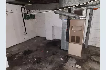 519 Greensburg Pike, North Versailles, PA 15137 - Photo 9