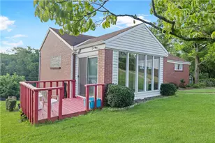 1027 Glass Run Rd, Pittsburgh, PA 15236 - Photo 3