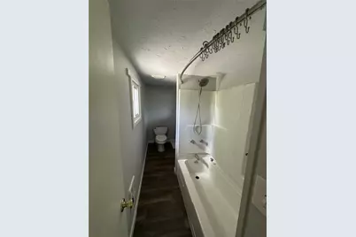 717 Clarion St, Bridgewater, PA 15009 - Photo 9