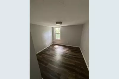 717 Clarion St, Bridgewater, PA 15009 - Photo 5