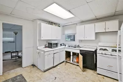 525 Larimer Ave, Turtle Creek, PA 15145 - Photo 9