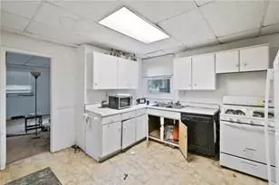 525 Larimer Ave, Turtle Creek, PA 15145 - Photo 9