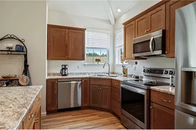 1053 Carriage Ln, Clinton Township, PA 16056 - Photo 9