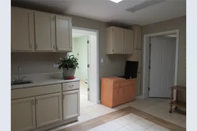 216 Oak St, Grove City Boro, PA 16127 - Photo 7