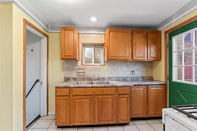 2006 Locust St, Pittsburgh, PA 15218 - Photo 11
