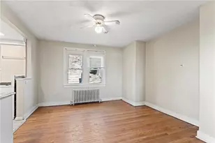 2006 Locust St, Pittsburgh, PA 15218 - Photo 9