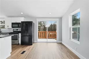 105 York Rd, Cranberry Township, PA 16066 - Photo 9