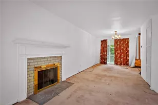 29 Barton Dr, Pittsburgh, PA 15221 - Photo 5