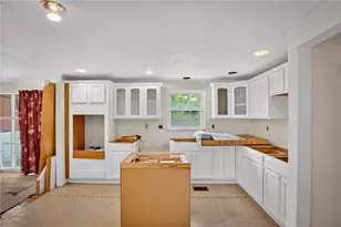 29 Barton Dr, Pittsburgh, PA 15221 - Photo 7