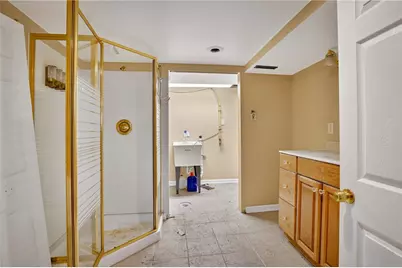 29 Barton Dr, Pittsburgh, PA 15221 - Photo 11