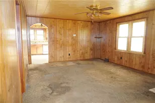 920 Collinsburg Rd, Rostraver, PA 15089 - Photo 9