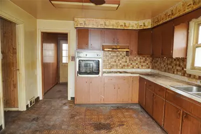 920 Collinsburg Road, Rostraver, PA 15089 - Photo 5
