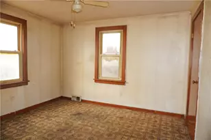 920 Collinsburg Rd, Rostraver, PA 15089 - Photo 13