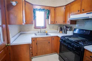 1612 Harrison Ave, Jeannette, PA 15644 - Photo 3