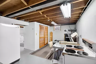 423 Victoria Street, Washington Township, PA 15012 - Photo 29