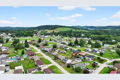 423 Victoria Street, Washington Township, PA 15012 - Photo 35