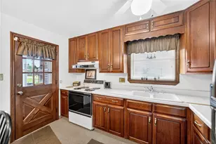 423 Victoria St, Washington Township, PA 15012 - Photo 13