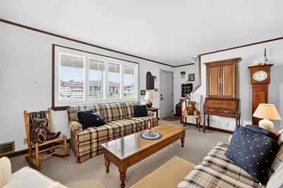 423 Victoria Street, Washington Township, PA 15012 - Photo 17