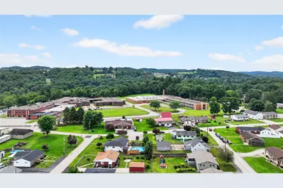 423 Victoria Street, Washington Township, PA 15012 - Photo 33