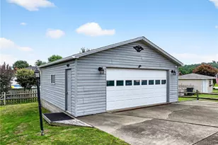 423 Victoria St, Washington Township, PA 15012 - Photo 39