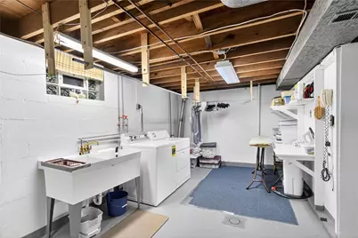 423 Victoria Street, Washington Township, PA 15012 - Photo 31