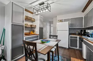 1241 Cochran Rd, Pittsburgh, PA 15243 - Photo 11