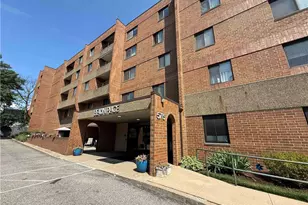 5715 Beacon St, Pittsburgh, PA 15217 - Photo 1