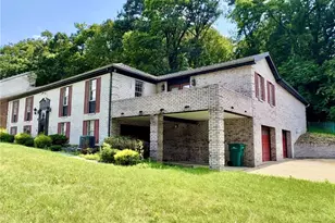 1900 Garrick Dr, Pittsburgh, PA 15235 - Photo 1