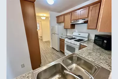 104 Fruit Ave, Farrell, PA 16121 - Photo 7