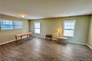 104 Fruit Ave, Farrell, PA 16121 - Photo 11