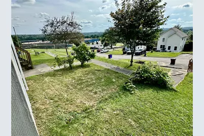 104 Fruit Ave, Farrell, PA 16121 - Photo 5