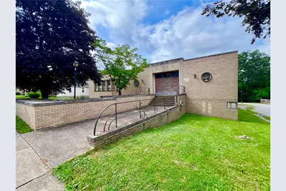 404 Beatty St, Ellwood City, PA 16117 - Photo 1