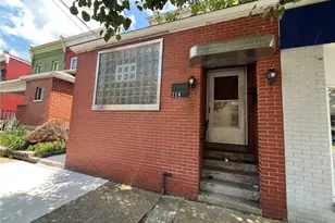 226 S 5th St, Jeannette, PA 15644 - Photo 1