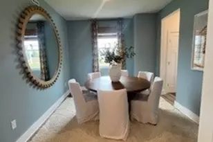 301 Stately Ct, Adams Township, PA 16046 - Photo 3