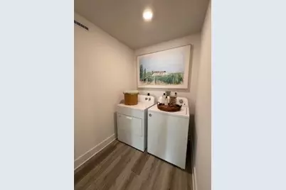 301 Stately Court, Adams Township, PA 16046 - Photo 11