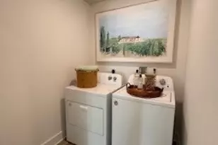 301 Stately Ct, Adams Township, PA 16046 - Photo 11