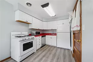 820 Maplewood Dr, Pittsburgh, PA 15234 - Photo 7